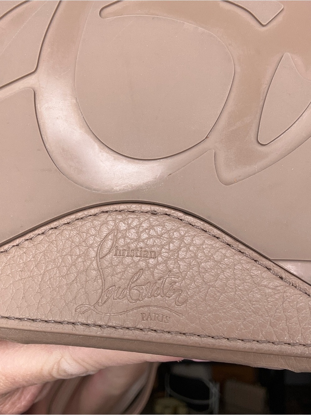 Christian Louboutin Cabarock Loubinthesky Large Leather Tote Leche Taupe Spiked - Picture 8 of 10